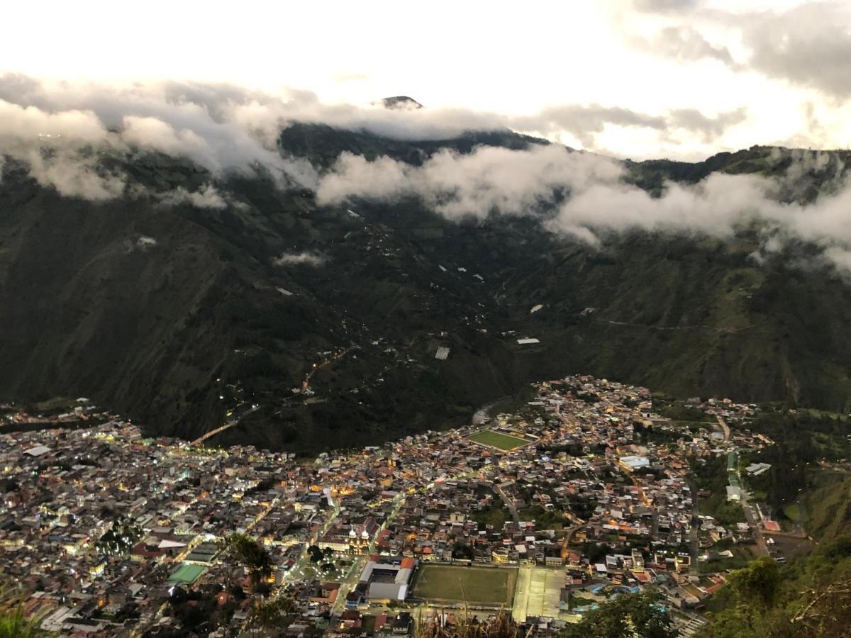 Premium Holiday Cabin - spectacular Tungurahua volcano view Baños Exterior foto