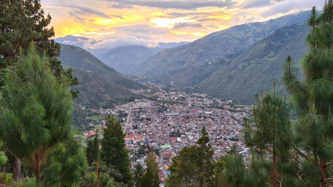 Premium Holiday Cabin - spectacular Tungurahua volcano view Baños Exterior foto